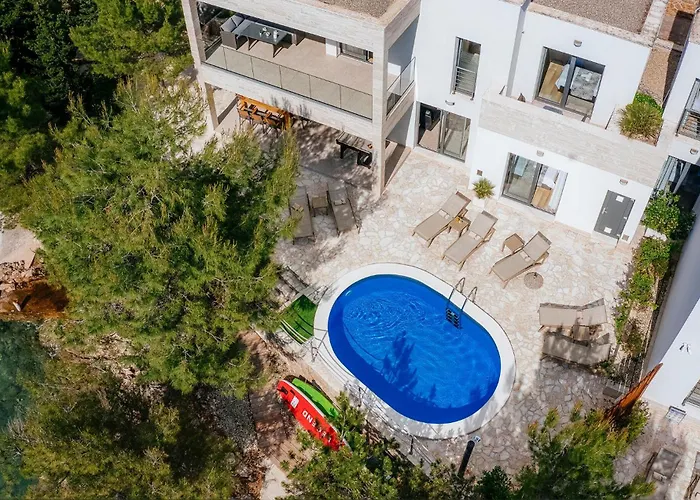 Casa de Férias Neptune Starigrad Paklenica