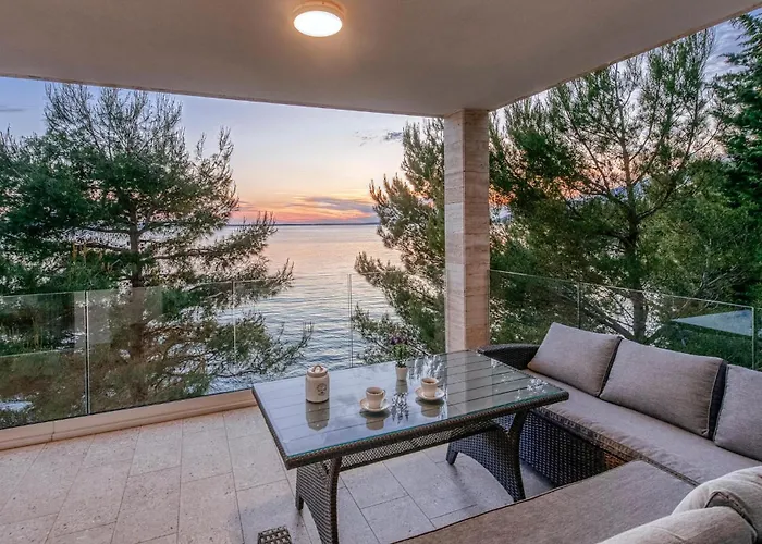 Neptune Starigrad Paklenica