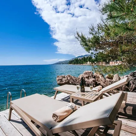 Neptune Tatil Evi *