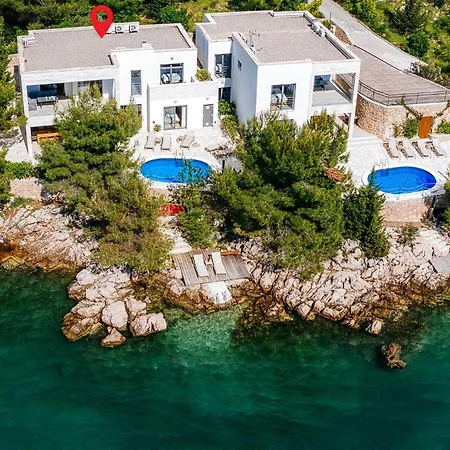 Neptune * Starigrad Paklenica