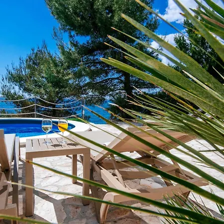 Neptune Starigrad Paklenica