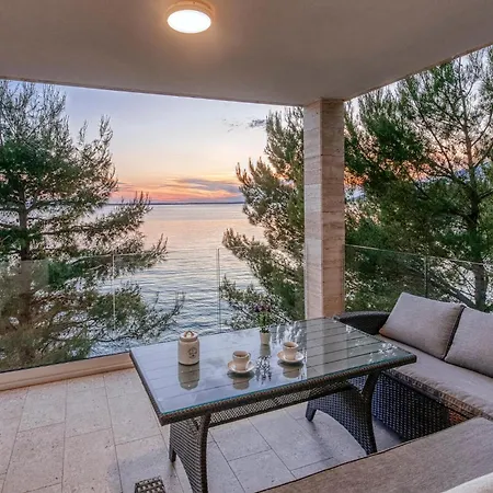 Neptune Starigrad Paklenica